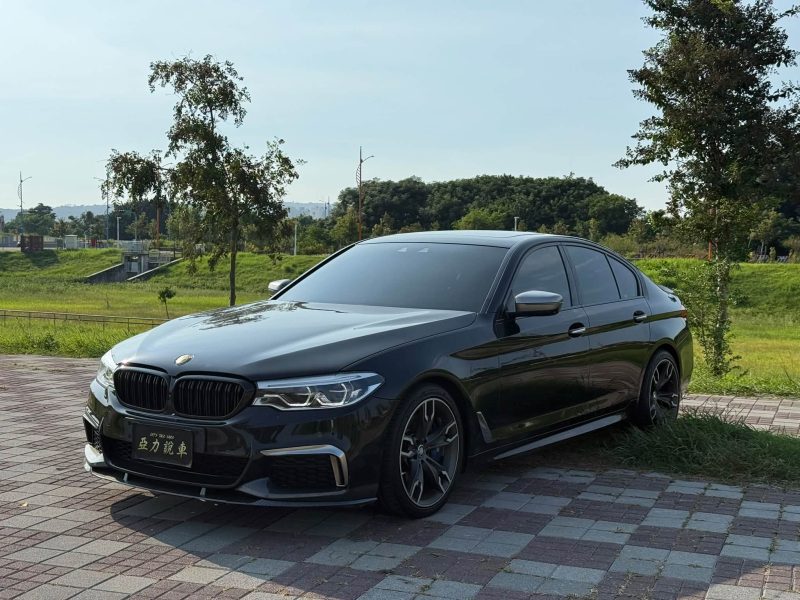 BMW G30 M550i Xdrive 中古車照片