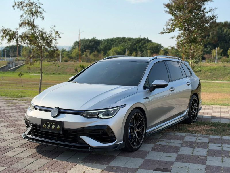 VW Golf Variant R 中古車照片